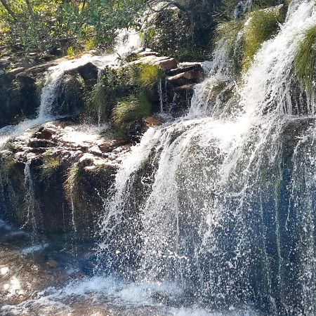 فندق Alto Paraíso de Goiásفي  Casal Ostara Begonia المظهر الخارجي الصورة